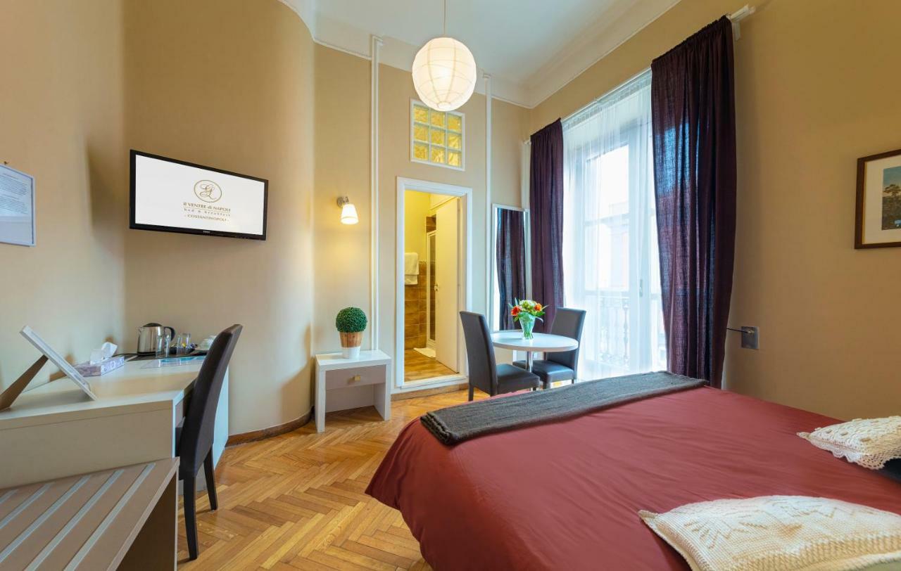 Il Ventre Di Napoli " Costantinopoli" Hotel Luaran gambar