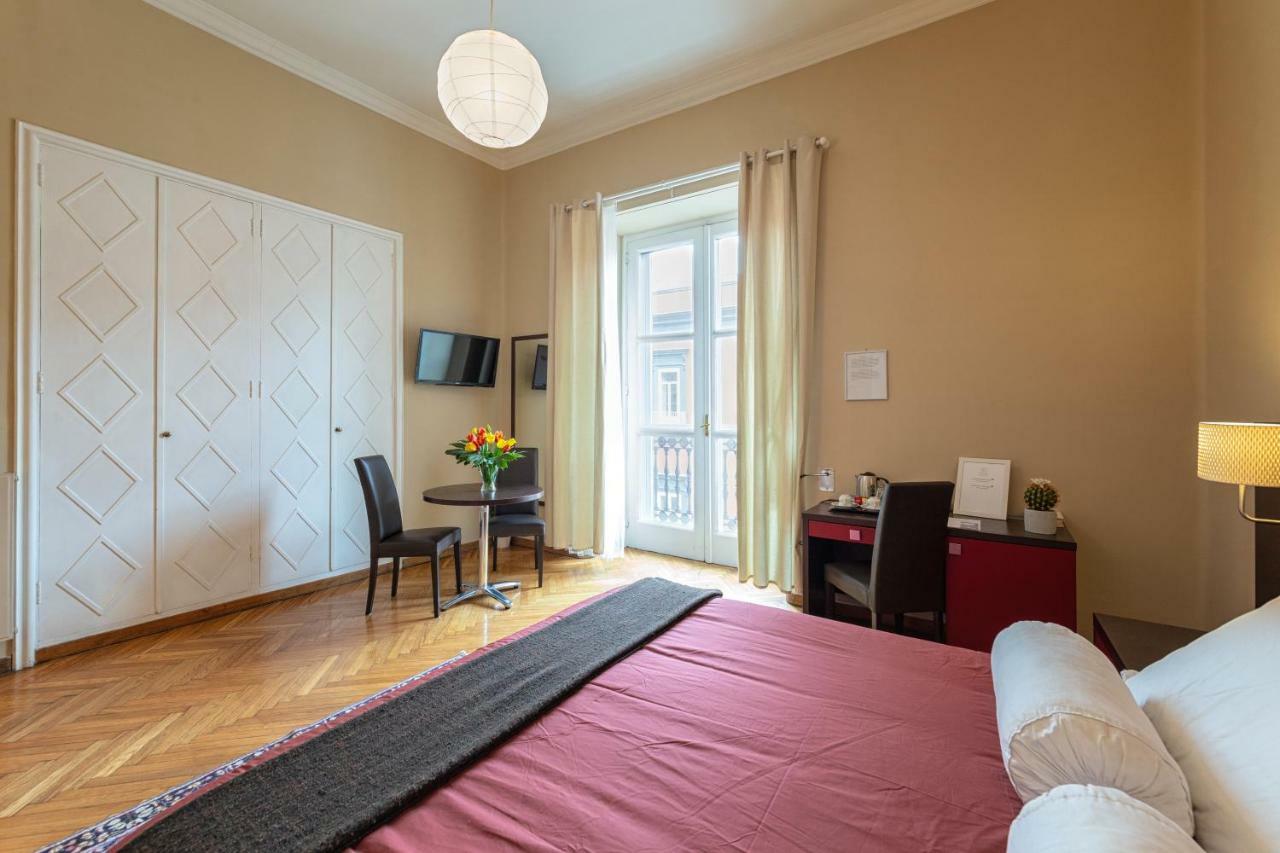 Il Ventre Di Napoli " Costantinopoli" Hotel Luaran gambar