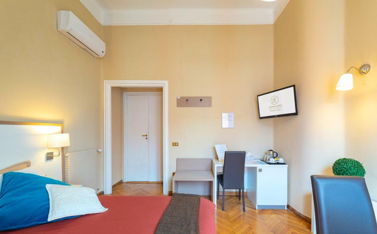 Il Ventre Di Napoli " Costantinopoli" Hotel Luaran gambar
