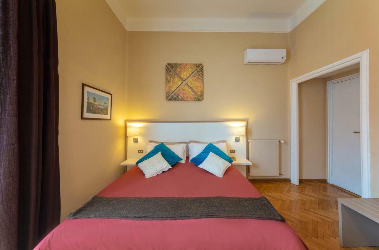 Il Ventre Di Napoli " Costantinopoli" Hotel Luaran gambar