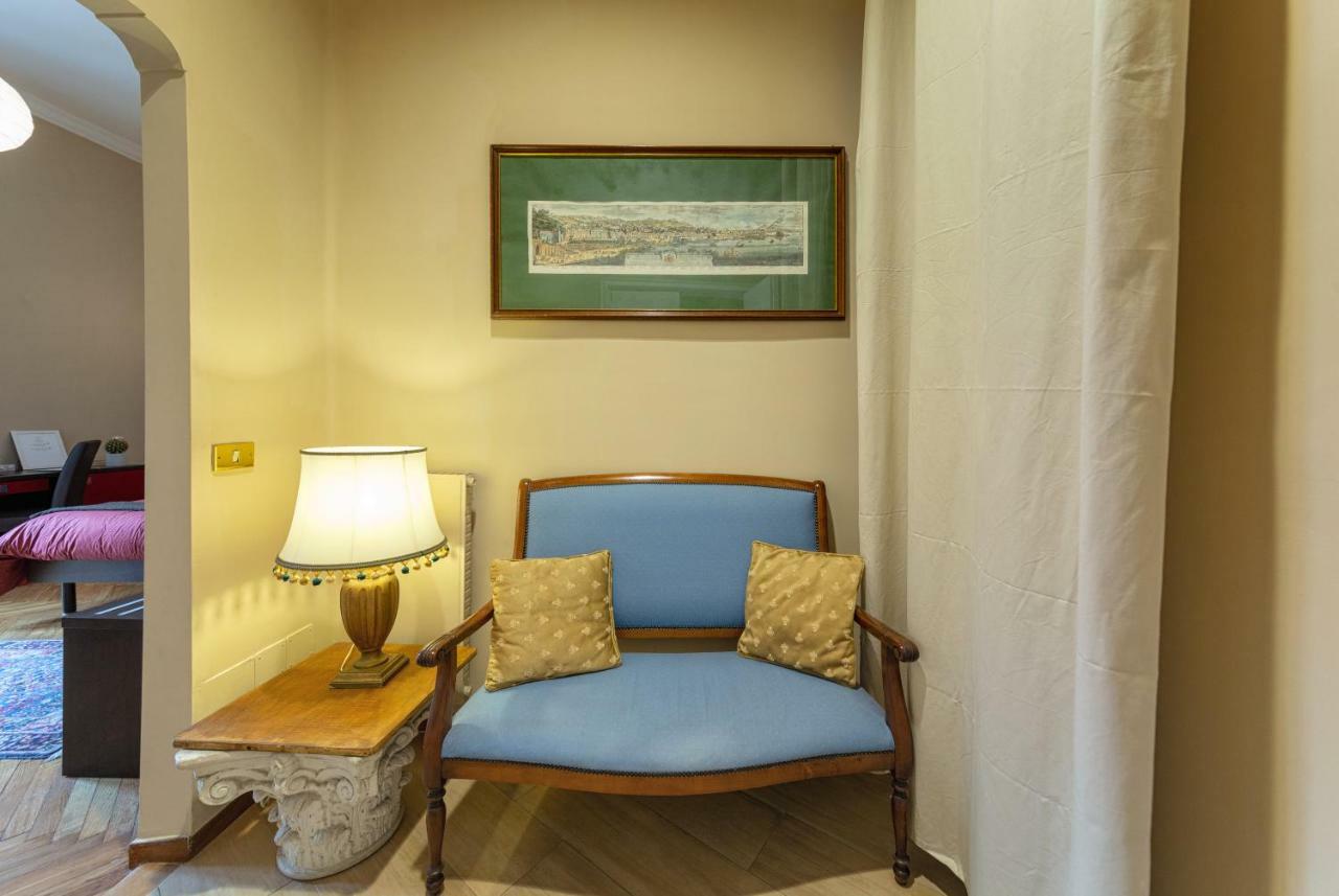 Il Ventre Di Napoli " Costantinopoli" Hotel Luaran gambar