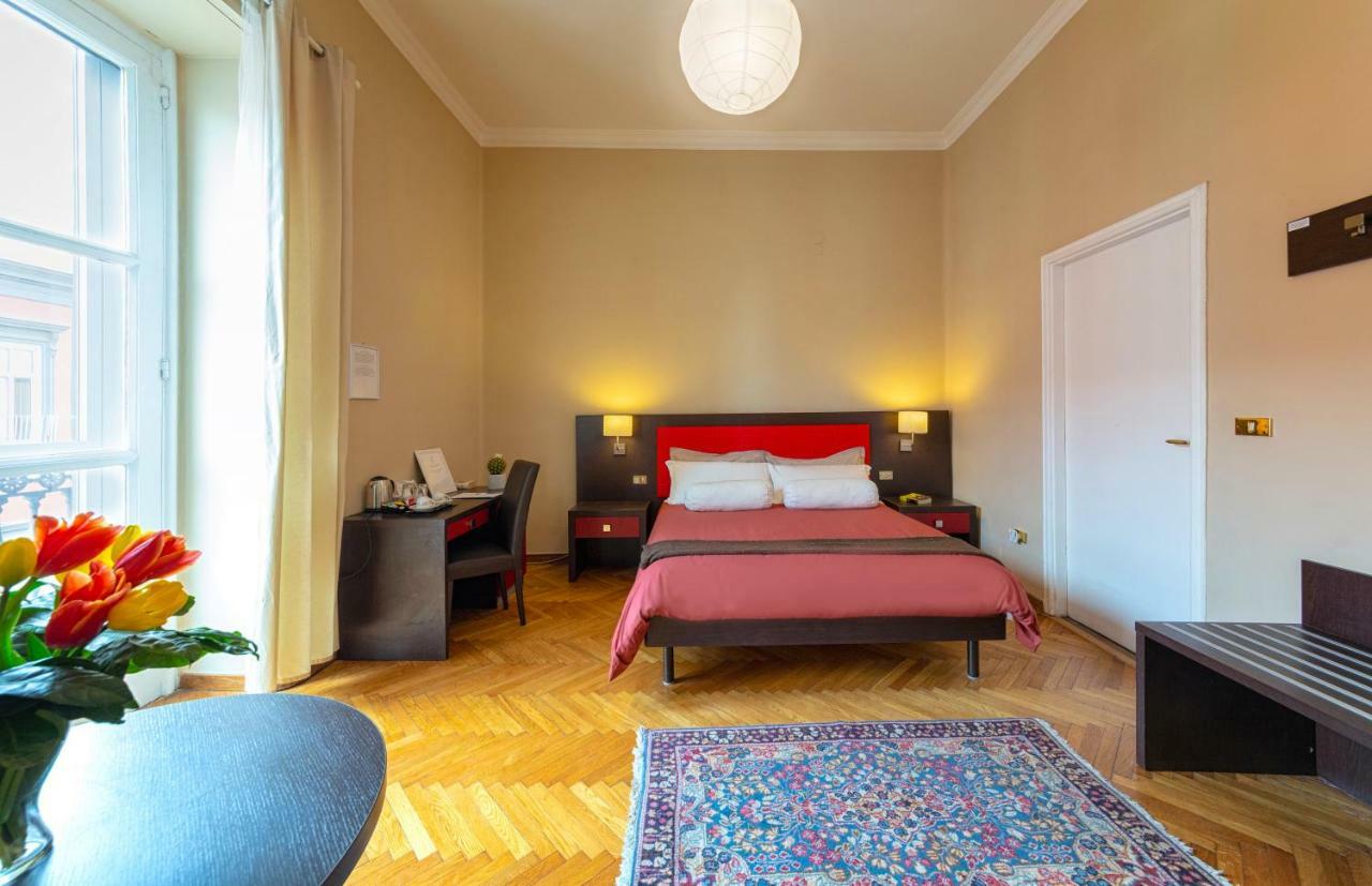 Il Ventre Di Napoli " Costantinopoli" Hotel Luaran gambar