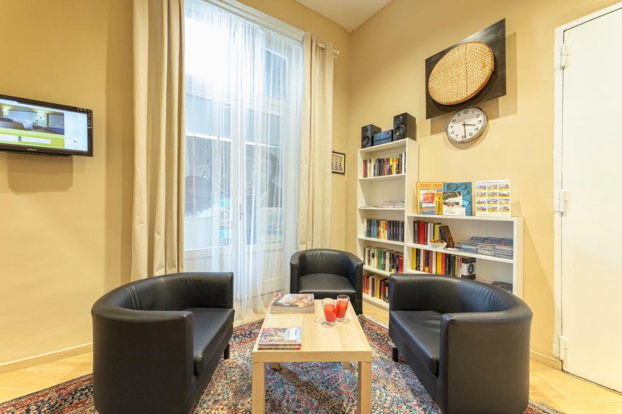 Il Ventre Di Napoli " Costantinopoli" Hotel Luaran gambar