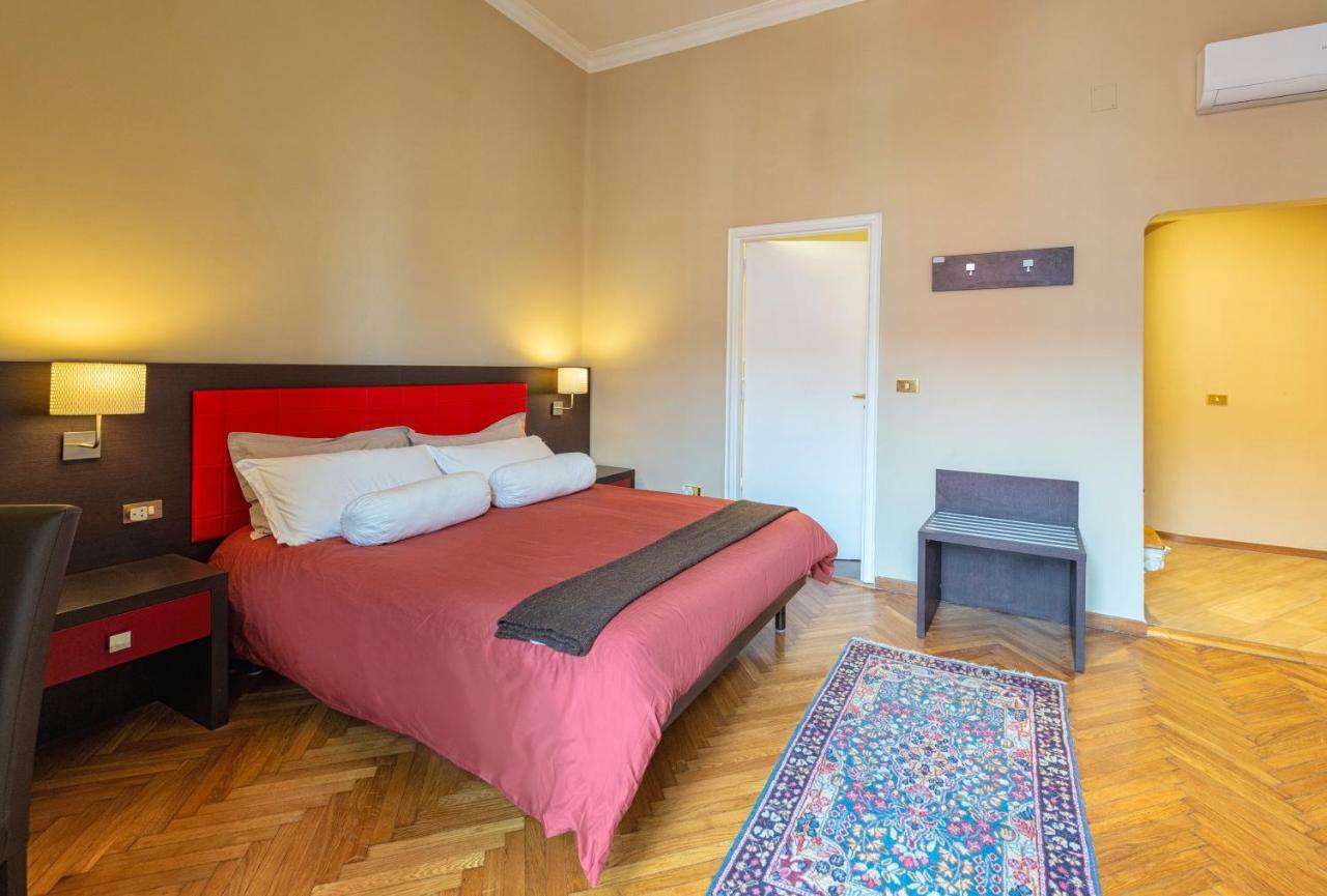 Il Ventre Di Napoli " Costantinopoli" Hotel Luaran gambar