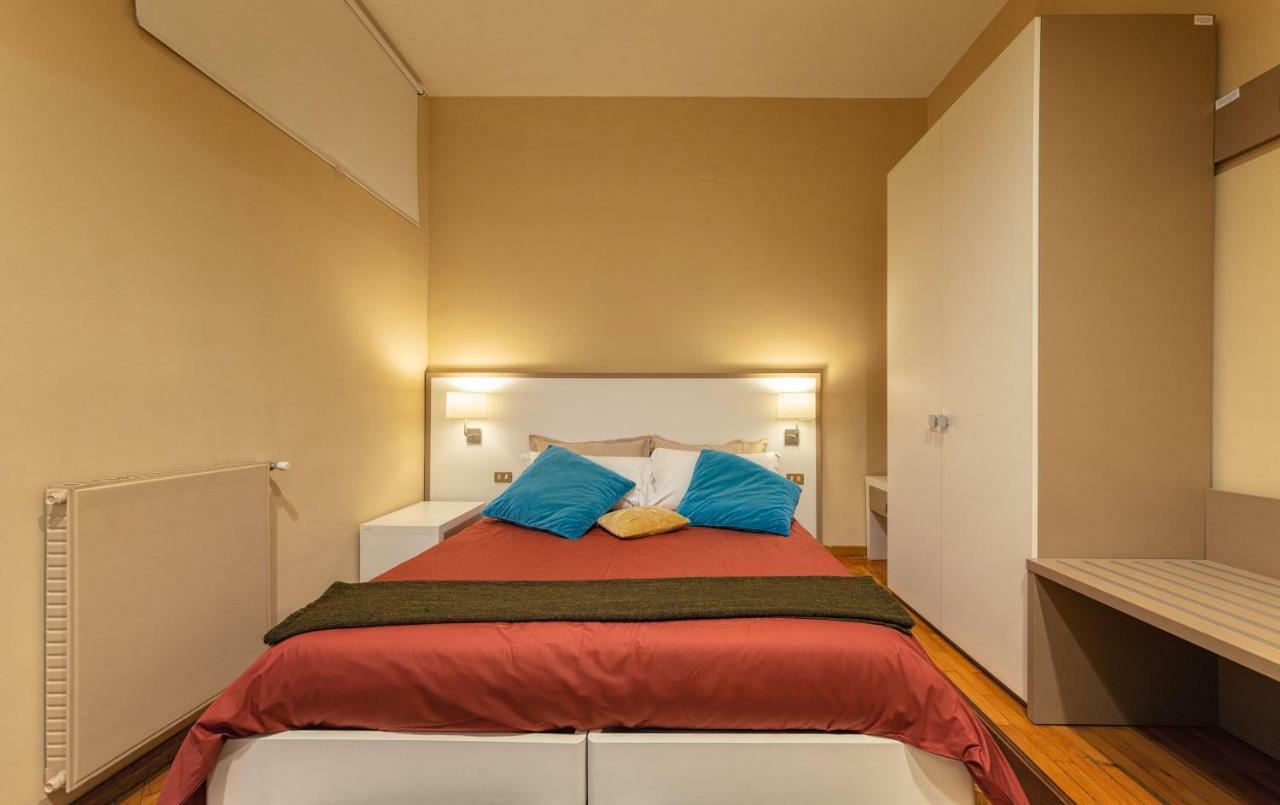 Il Ventre Di Napoli " Costantinopoli" Hotel Luaran gambar