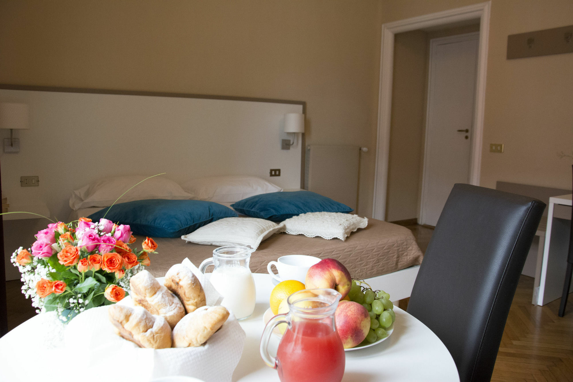 Il Ventre Di Napoli " Costantinopoli" Hotel Luaran gambar