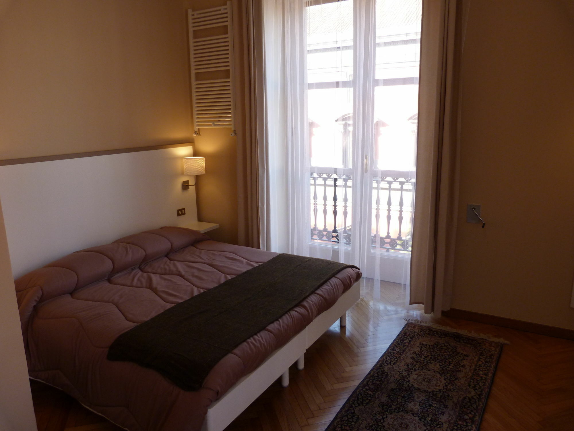 Il Ventre Di Napoli " Costantinopoli" Hotel Luaran gambar
